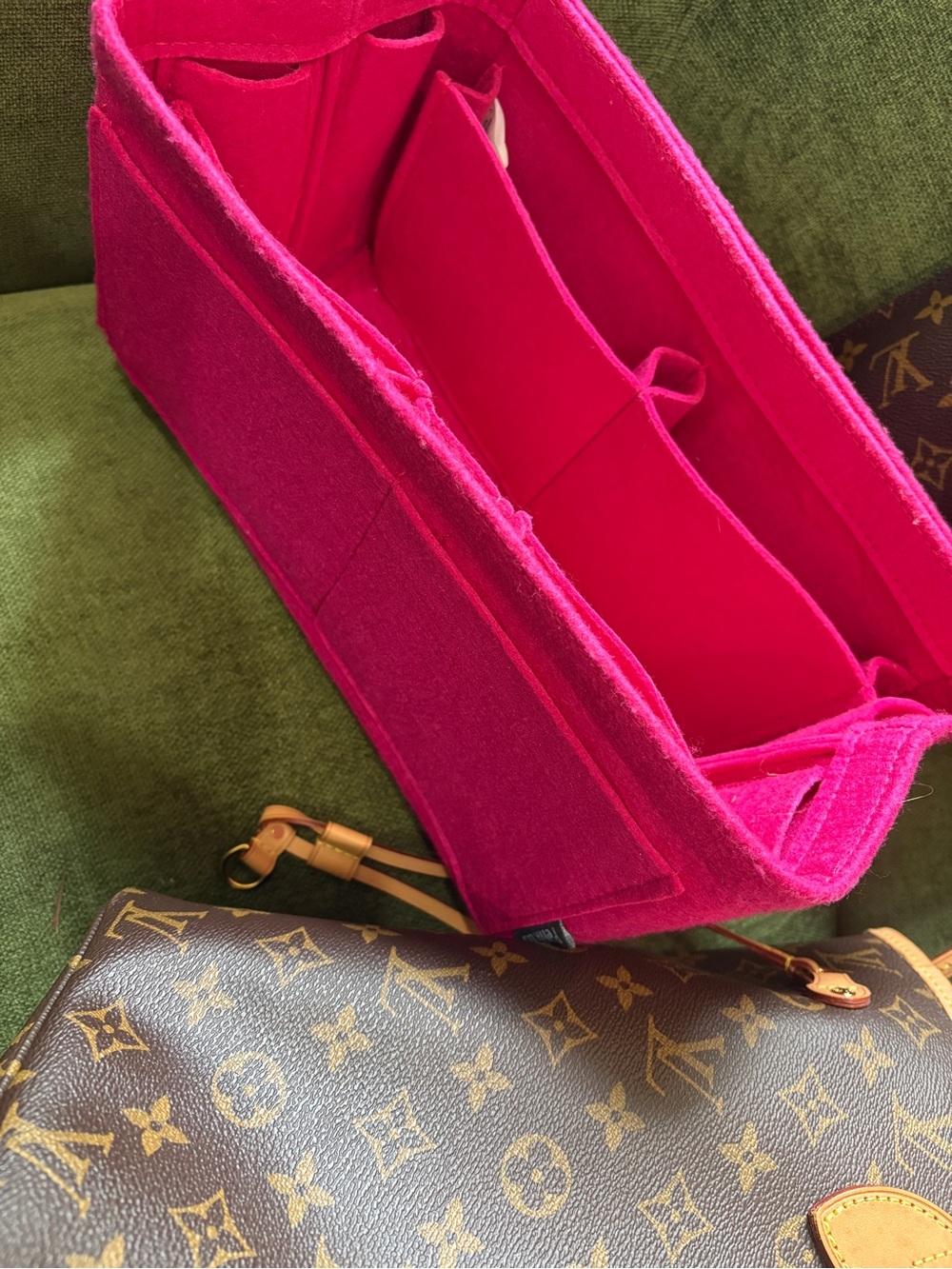 Louis Vuitton Monogram Neverfull Tote MM in Brown with Pink Interior with clutch - Picture 5 of 6
